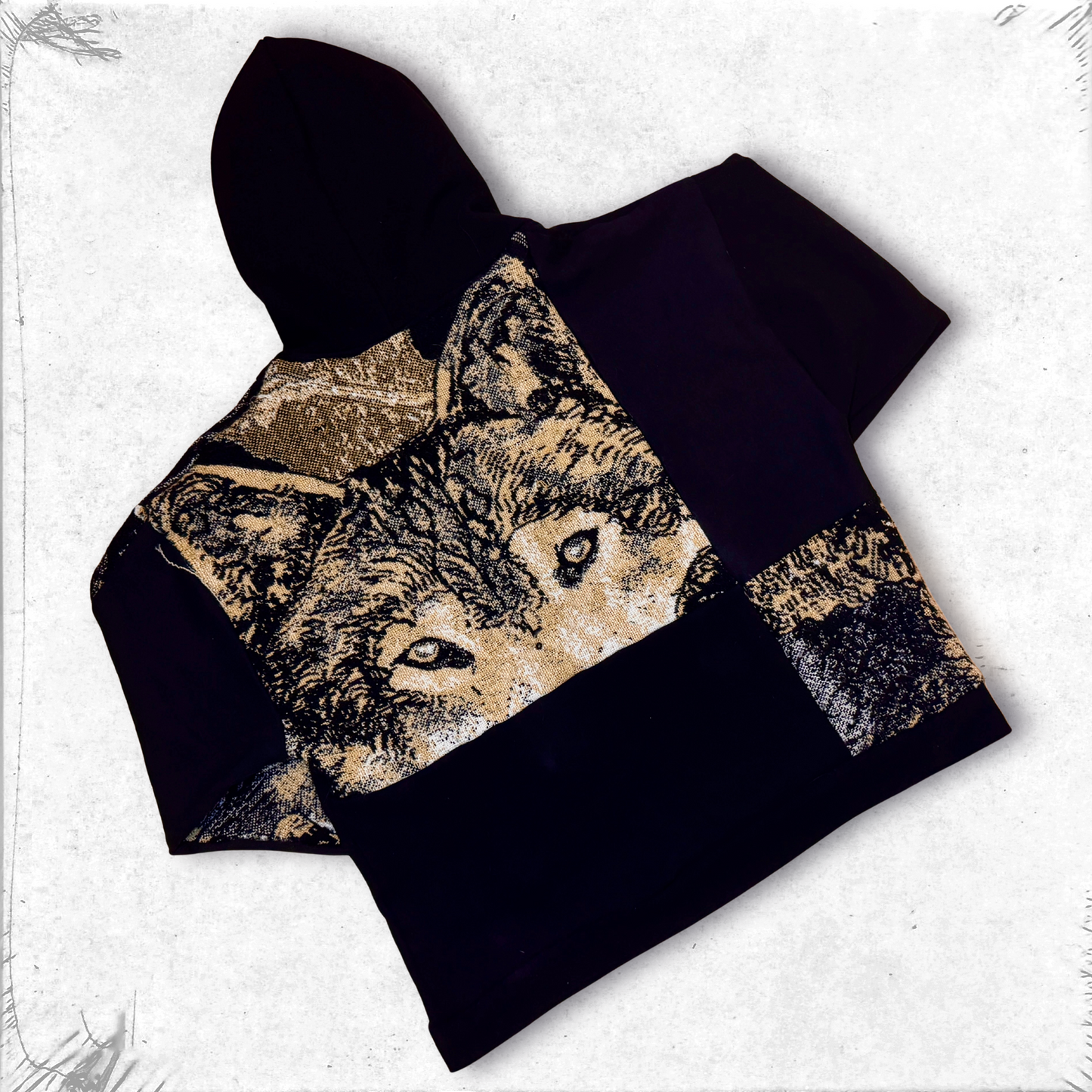 ‘Wolf Pack’ Upcycled Box-Fit Hoodie [L]